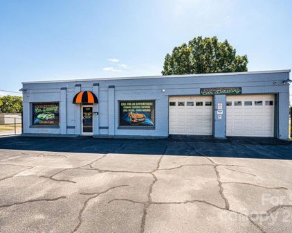 2107 1st Sw Avenue, Hickory