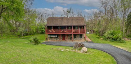 271 Comstock Dr, Shepherdstown