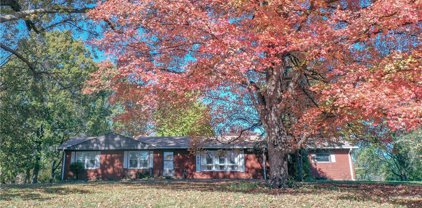 902 SE 12th Street, Oak Grove