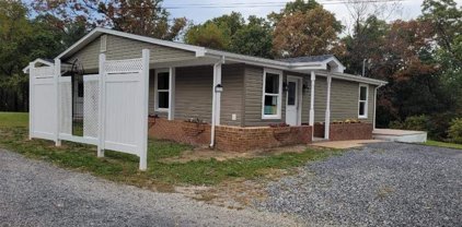 102 Wagoner Dr, Front Royal