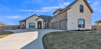 501 Oak Drive, Troy