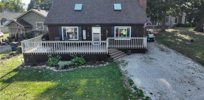 103 Anchor Drive, Lake Tapawingo