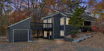 8110 King Arthurs Ct, Manassas