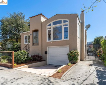 1424 Hopkins St, Berkeley