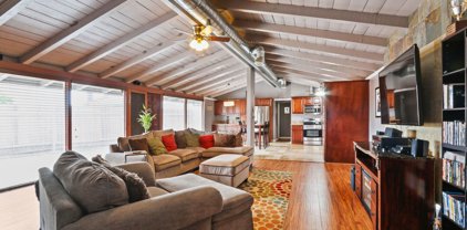 2510 W 82nd St, Inglewood