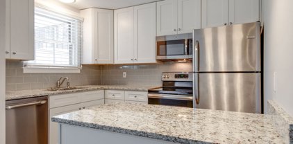 613 Hillsboro Rd Unit #B18, Franklin