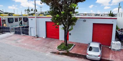 1054 E 27th St, Hialeah