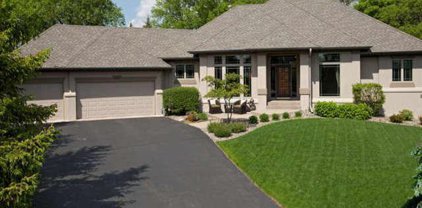 6613 Brenden Court, Chanhassen