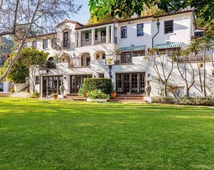 1760  Courtney Ave, Los Angeles