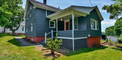 3006 S Main St, Palmer
