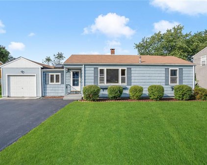 106 Kaufman Road, Tiverton