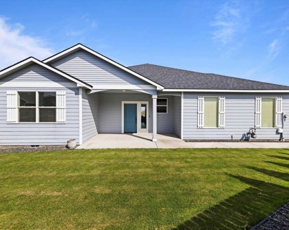 6051 W 38th Ave, Kennewick