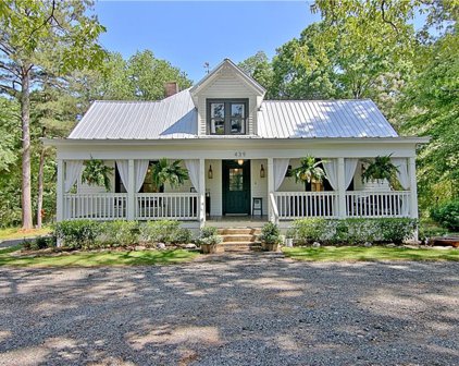 439 Rivers Road, Fayetteville