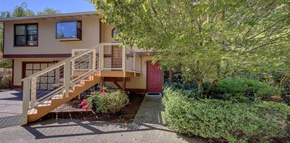 8844 SE 37th Street, Mercer Island