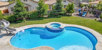 1671 E Bella Fiore Drive, Fresno
