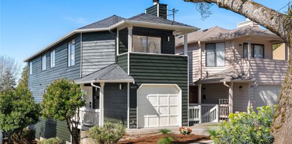 6801 28th Avenue NE, Seattle