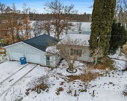 4823 Hunters Trail, Six Lakes