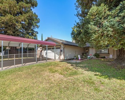 517 Holland Drive, West Sacramento