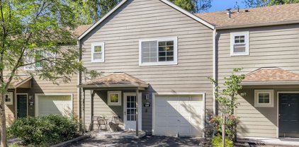 7165 SW SAGERT ST Unit #104, Tualatin