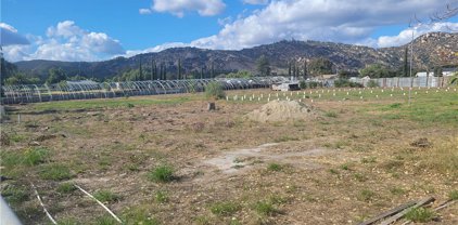 2205 Rainbow Valley Boulevard, Fallbrook