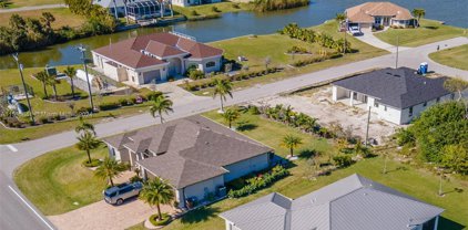 603 Nw 21st St, Cape Coral