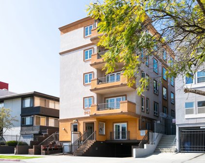 5633  Carlton Way Unit 303, Los Angeles