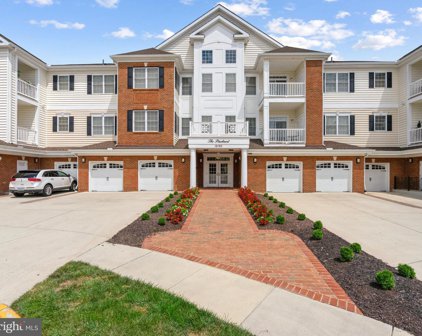 15120 Heather Mill Ln Unit #303, Haymarket