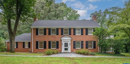 2028 Barracks Rd, Charlottesville