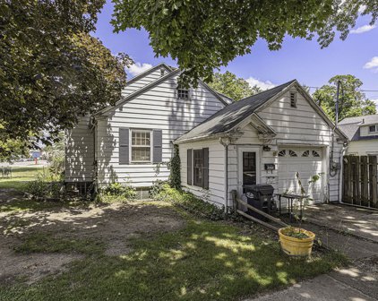 221 S Main Street, Plainwell