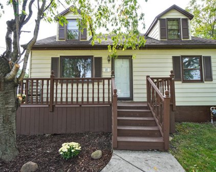 27 Greenfield Avenue, West Seneca