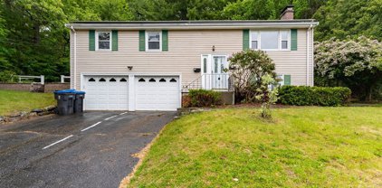 183 Hartford St, Natick