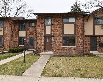 18W064 Standish Lane, Villa Park