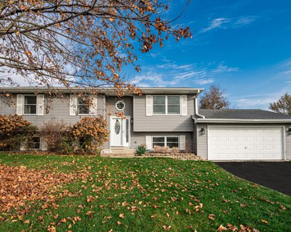 3716 Fawn Grove, Wonder Lake