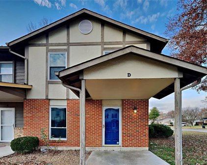 31 Park Charles S Boulevard Unit #D, St Peters