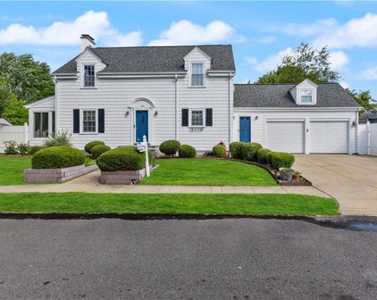64 Julia  Street, Cranston