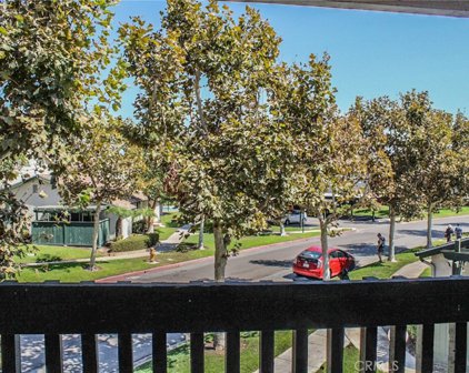23298 Orange Avenue Unit 4, Lake Forest