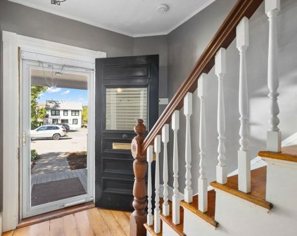 9 Washington Pl, Sharon