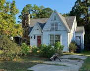 908 W Taliaferro, Madill image