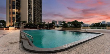 20335 W Country Club Dr Unit #2101, Aventura