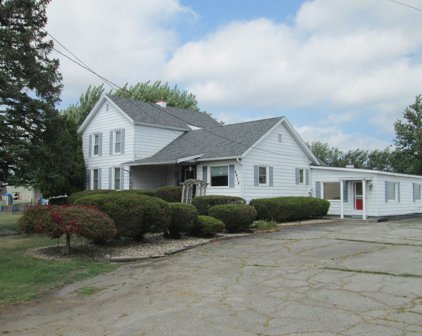 6814 W US 12, Three Oaks
