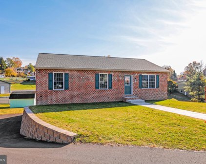 3020 Liverpool Ct, Chambersburg