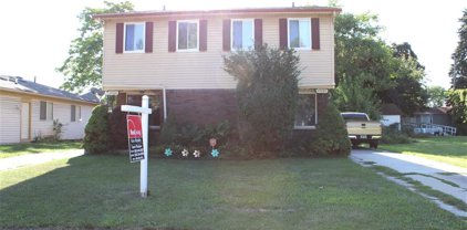 27061/27065 Dowland, Warren