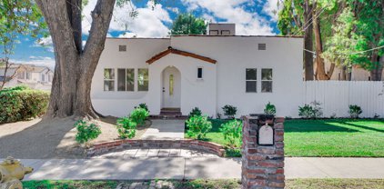 19400  Cohasset St, Reseda