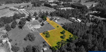 2995 Ridgeway (Next To) Dr