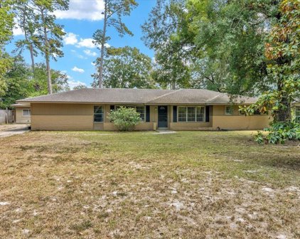 135 Oakcrest, Lumberton