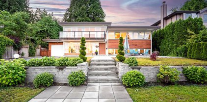 1555 Lawson Avenue, West Vancouver