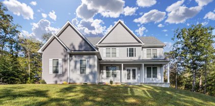 10108 Chapin Woods Pl, Newburg