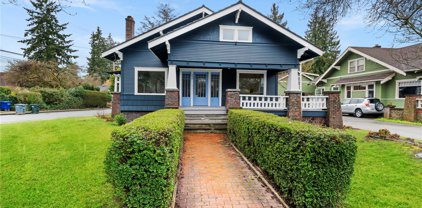 202 5th Avenue NW, Puyallup