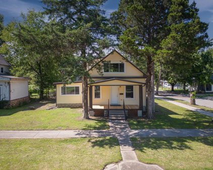 901 E 11th Ave, Winfield