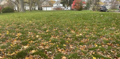 924 S Mcalister Avenue, Waukegan
